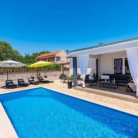 Villa Lena *